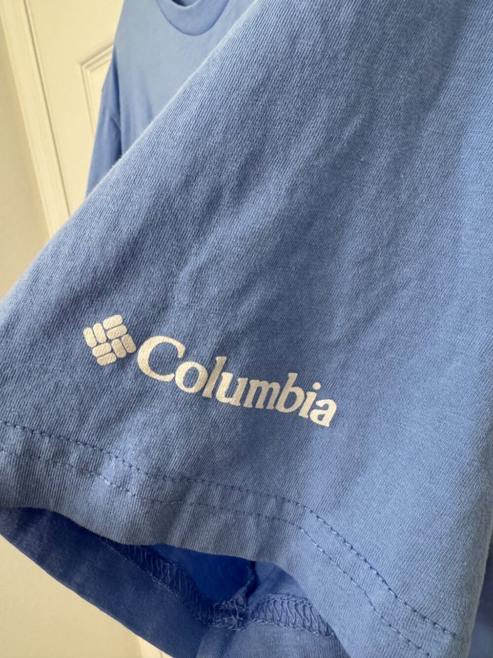 Columbia Sportswear T Shirt Mens Size Large Short Sleeve Tee Crew Neck Blue - Picture 2 of 4